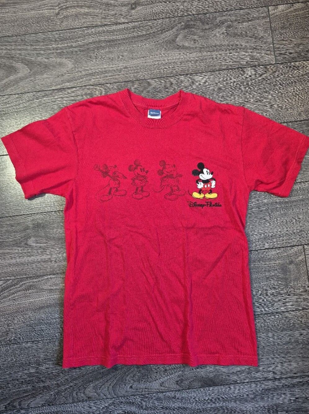 Mickey Mouse Disney Florida Graphoc Tee !!